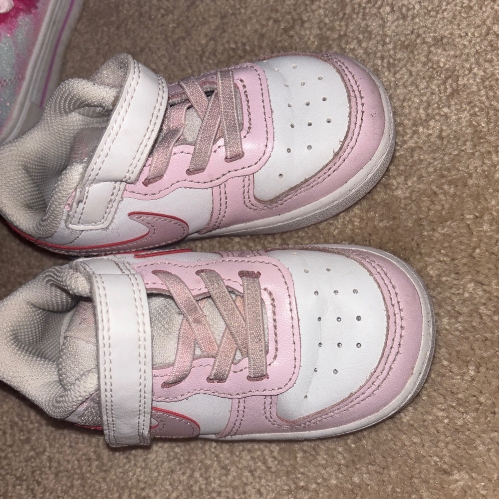 Kids dunks